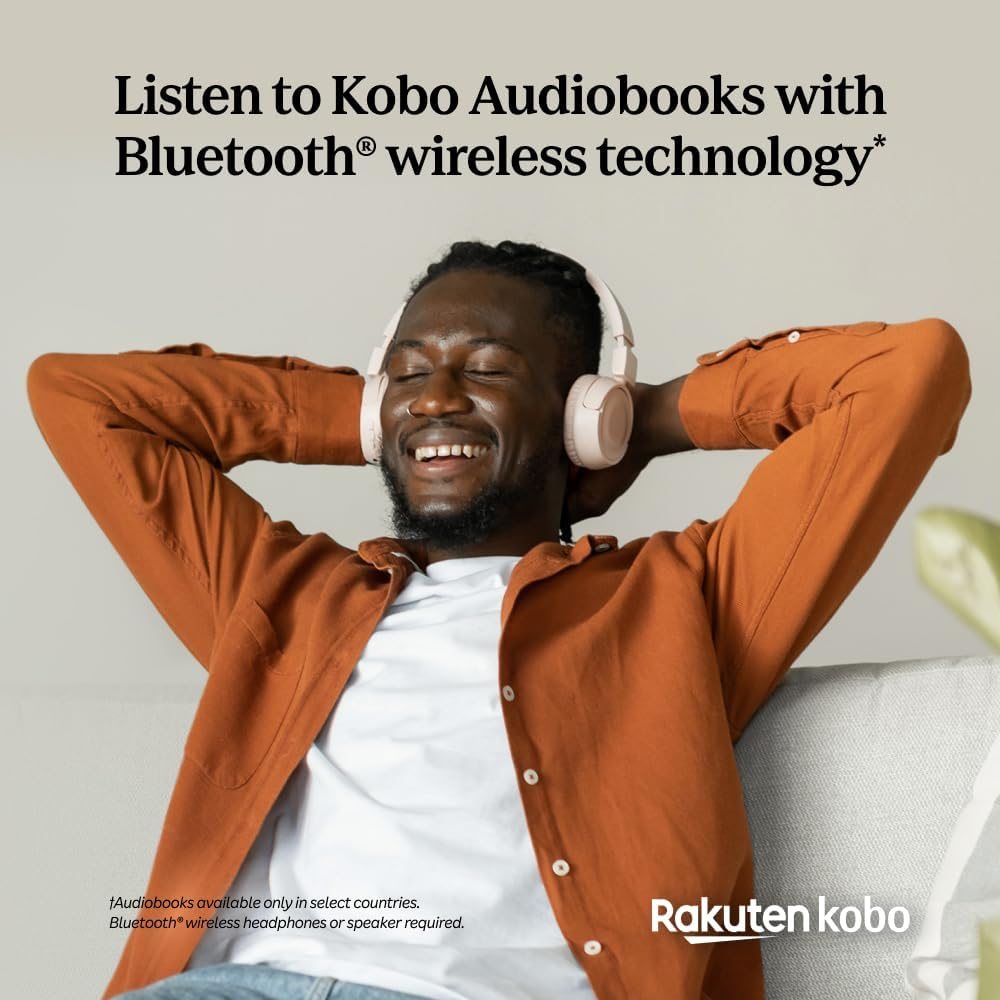 Hombre escuchando un audiolibro del Kobo Clara BW con audífonos Bluetooth